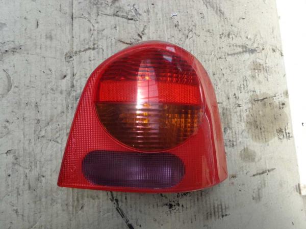 FEU ARRIERE DROIT RENAULT - Vue 1